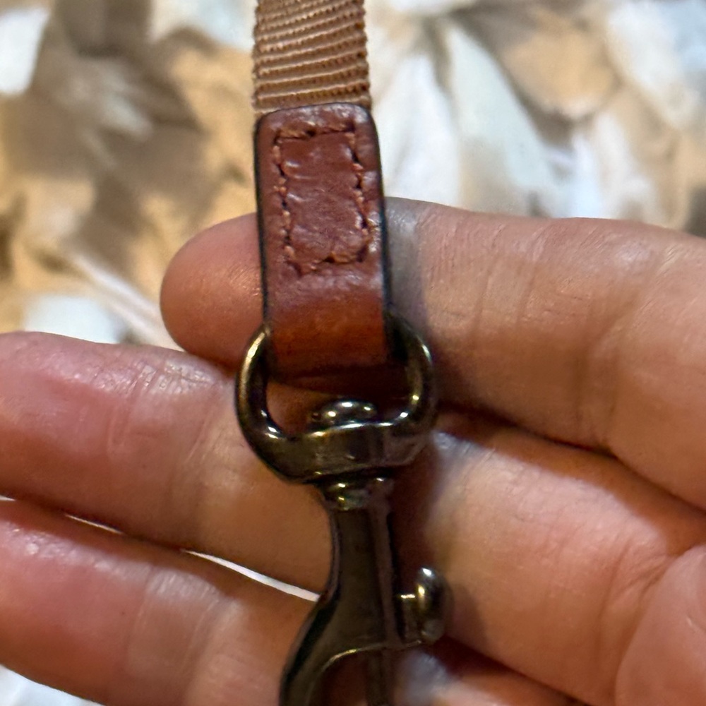 Brown Leather Shoulder Bag with Vintage Charm